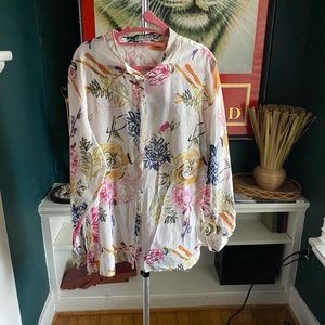 Women’s long sleeve